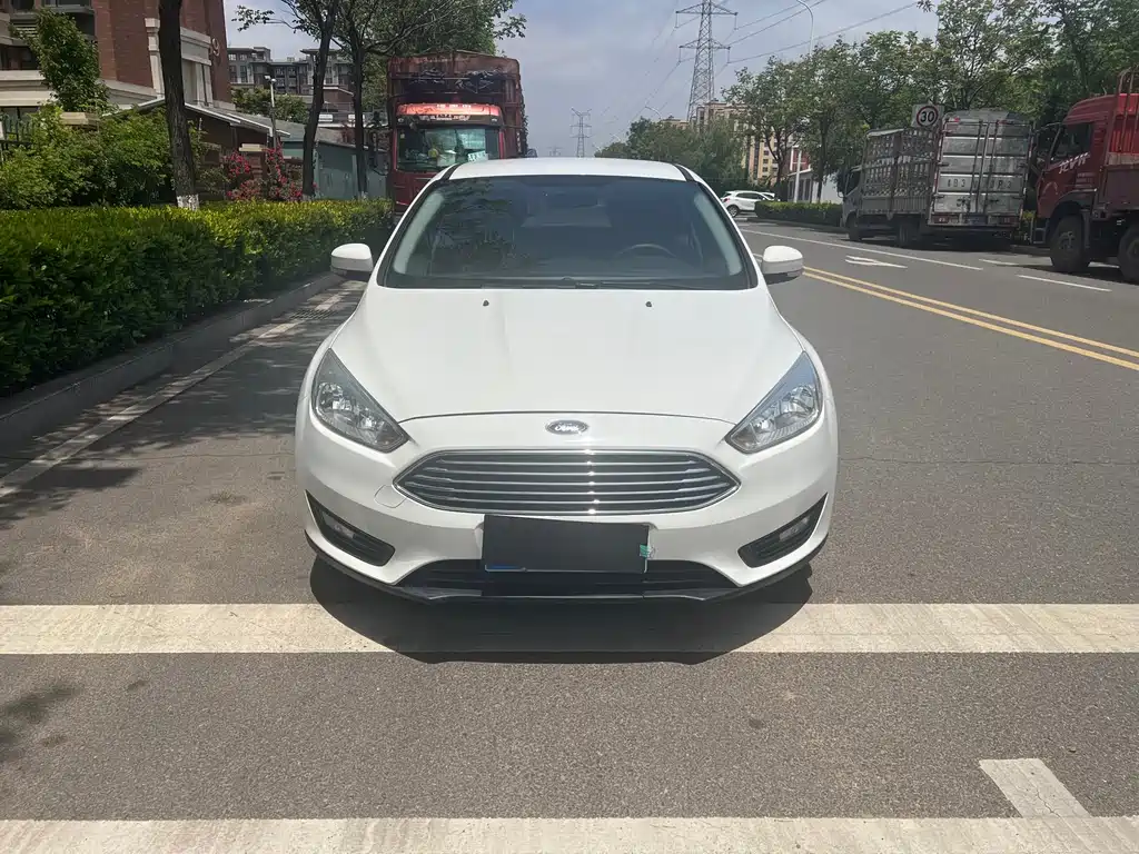 Focus 2017 Sedan 1.6L Automatic Comfort Smart Mobility Edition купить на сайте DeffCars
