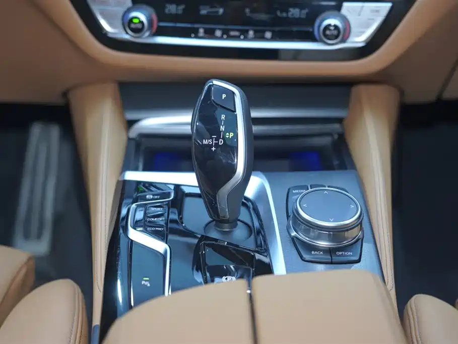BMW 5 Series imported 2022 facelift 525i M sports package купить на сайте DeffCars