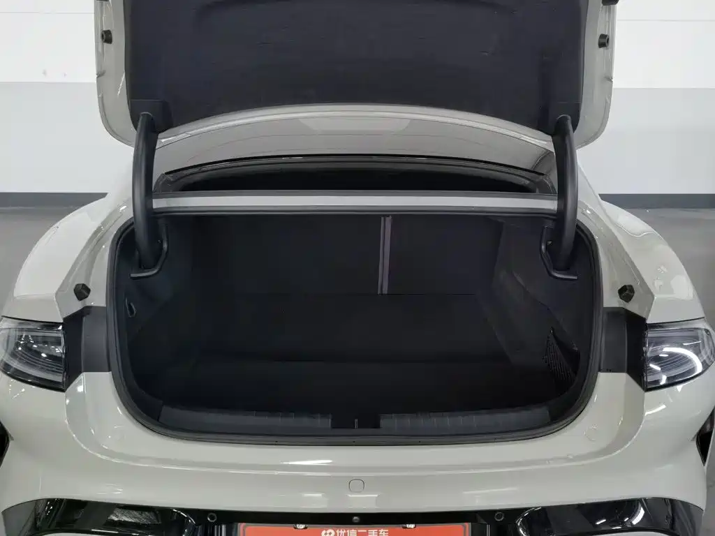 Xiaomi SU7 2024 four-wheel drive, ultra-long battery life, high-end smart driving Max version купить на сайте DeffCars