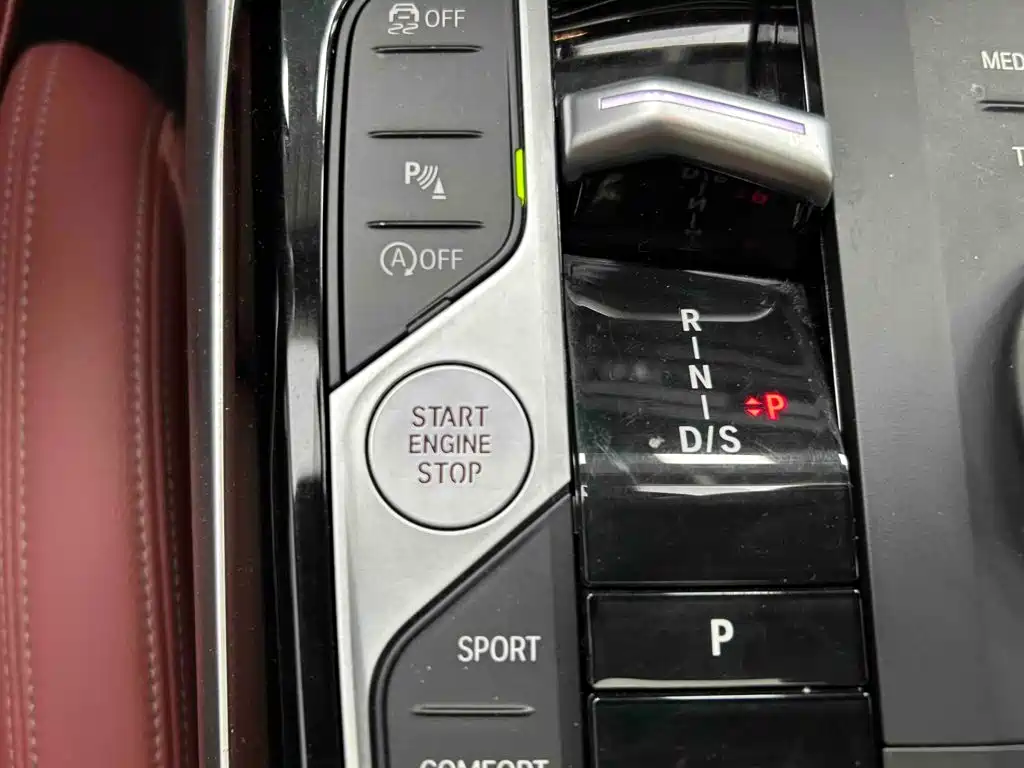 BMW 3 Series 2023 320Li M Sports Package купить на сайте DeffCars