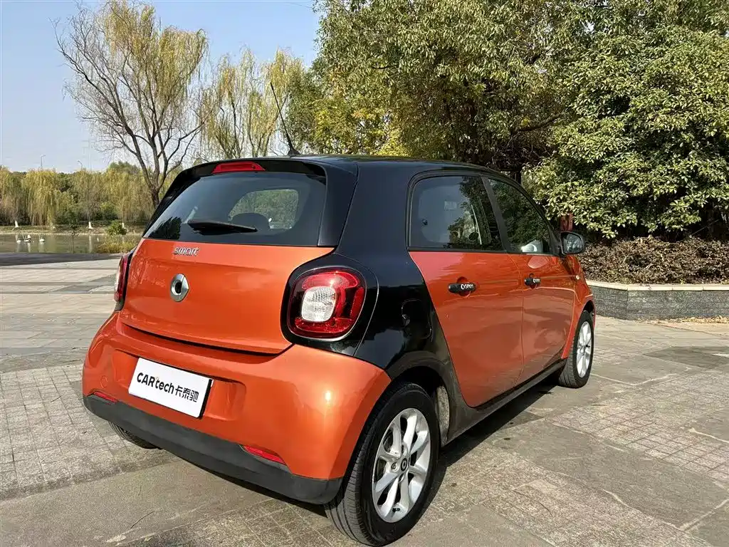 smart forfour 2016 1.0L 52kW smart version купить на сайте DeffCars