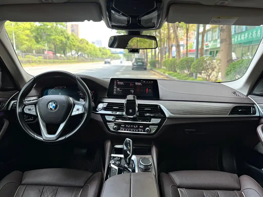 BMW 5 Series 2020 530Li Exclusive Luxury Package купить на сайте DeffCars