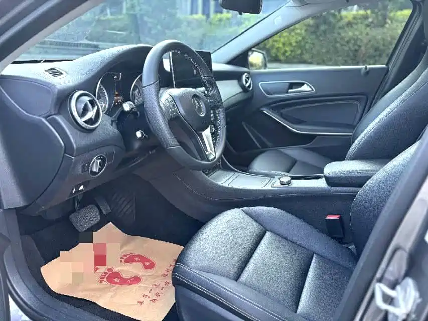 Mercedes-Benz GLA 2015 GLA 220 4MATIC Fashion Model купить на сайте DeffCars