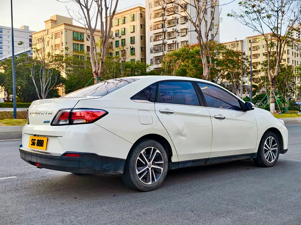 Venucia D60 2018 1.6L CVT Intelligent Link Elite Edition купить на сайте DeffCars