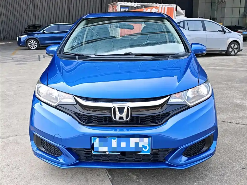 Fit 2018 1.5L CVT Comfort Sunroof Edition купить на сайте DeffCars