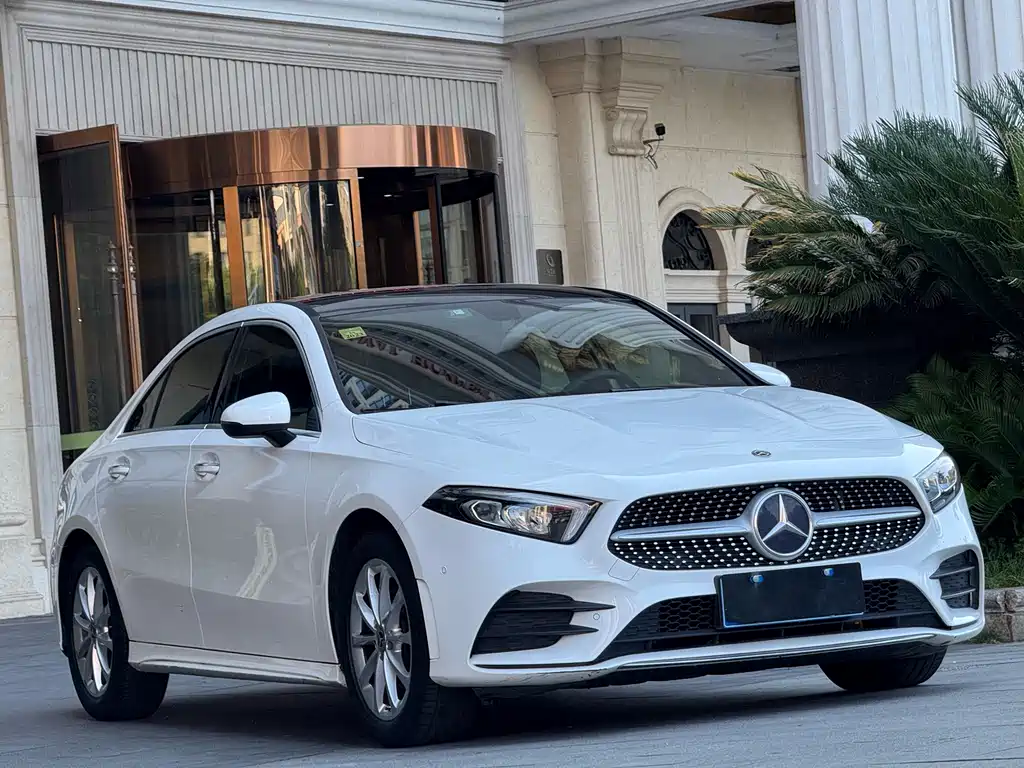 Mercedes-Benz A-Class 2019 A 200 L Sports Sedan купить на сайте DeffCars