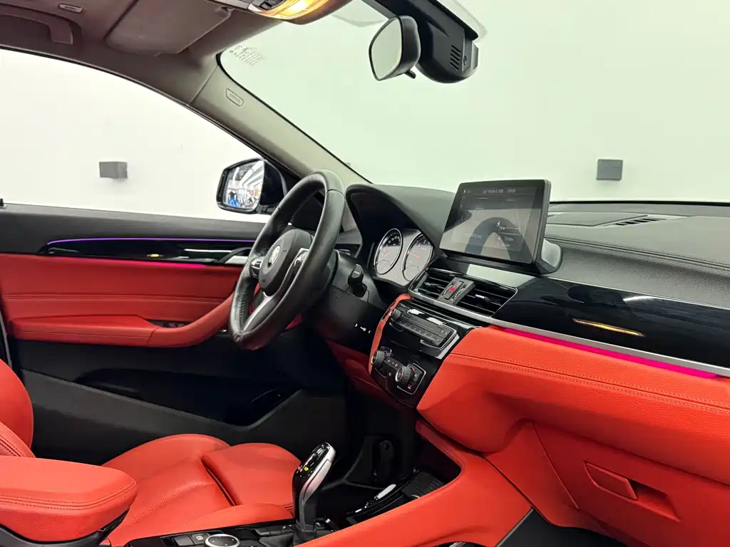BMW X2 2021 sDrive25i leading M sports package купить на сайте DeffCars