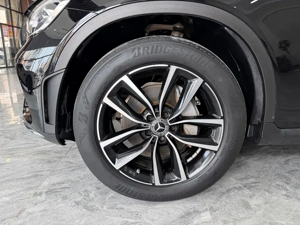 Mercedes-Benz GLC 2022 facelift 2 GLC 260 L 4MATIC luxury model купить на сайте DeffCars