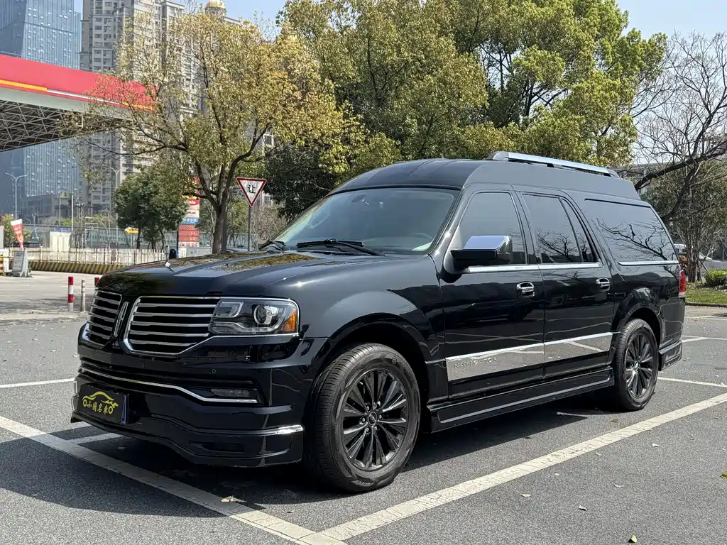 Navigator 2018 3.5T President Series National V купить на сайте DeffCars