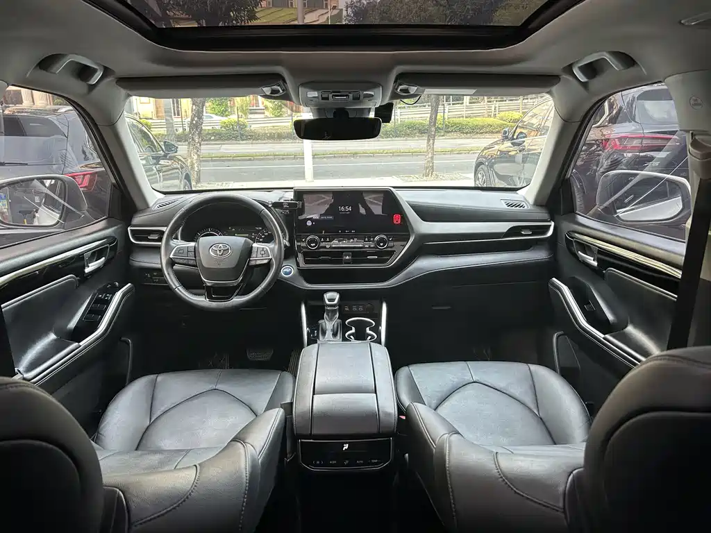 Highlander 2022 dual engine 2.5L two-wheel drive premium version 7 seats купить на сайте DeffCars