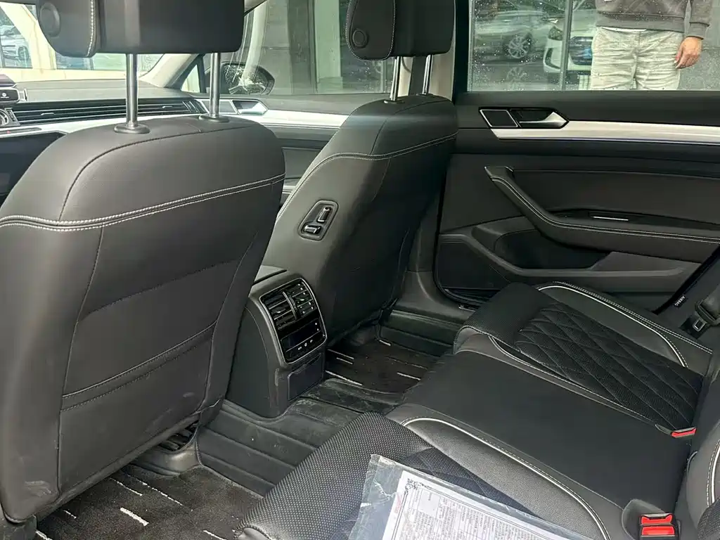 Magotan GTE plug-in hybrid 2022 GTE luxury model купить на сайте DeffCars