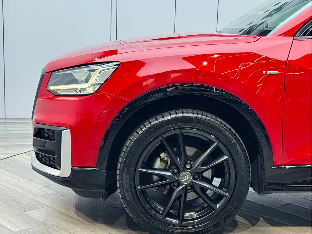 Audi Q2L 2018 35 TFSI launches exclusive version, National V купить на сайте DeffCars