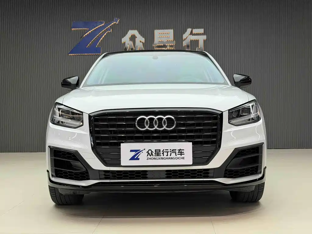 Audi Q2L 2018 35 TFSI launches exclusive version, National VI купить на сайте DeffCars