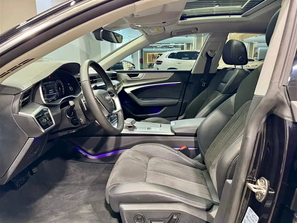 Audi A7L 2024 45 TFSI luxury model купить на сайте DeffCars