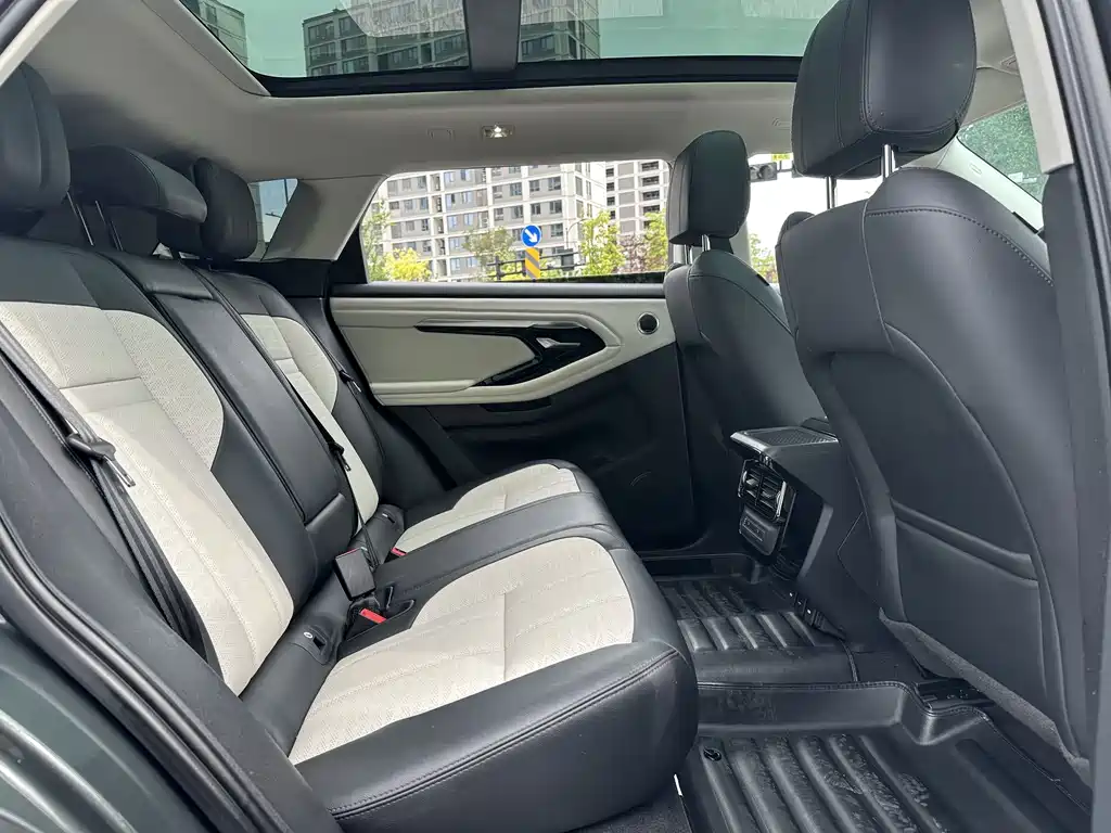 Range Rover Evoque 2021 Evoque L 249PS R-Dynamic First edition купить на сайте DeffCars