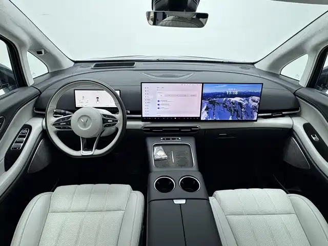 Lantu Dreamer 2025 PHEV four-wheel drive flagship Kunpeng version купить на сайте DeffCars