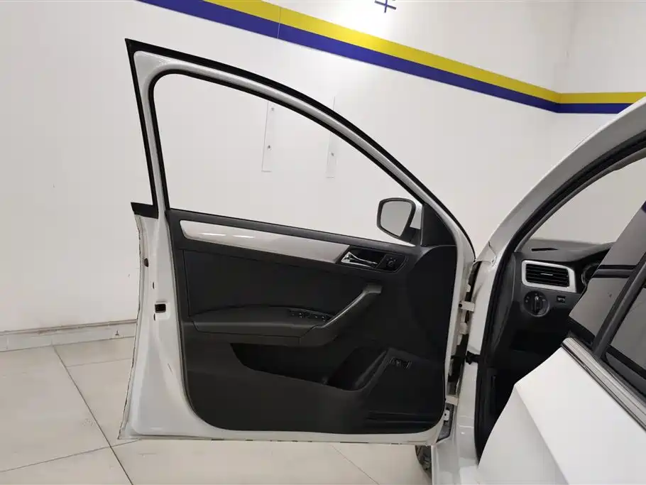 Xinrui 2018 1.6L manual comfort version купить на сайте DeffCars