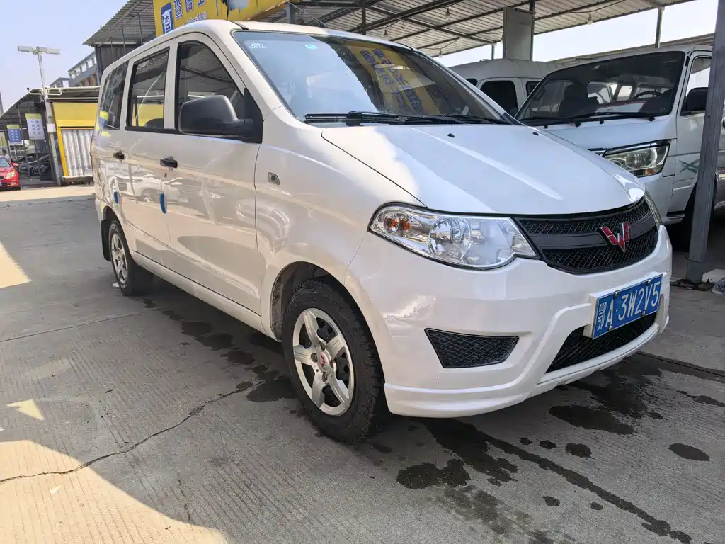 Wuling Hongguang 2020 1.2L S basic model National VI LSI купить на сайте DeffCars
