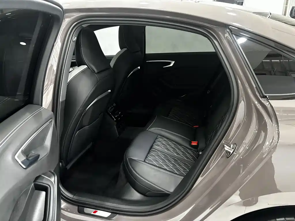 Audi A5L 2026 2.0T Sports Edition Plus купить на сайте DeffCars