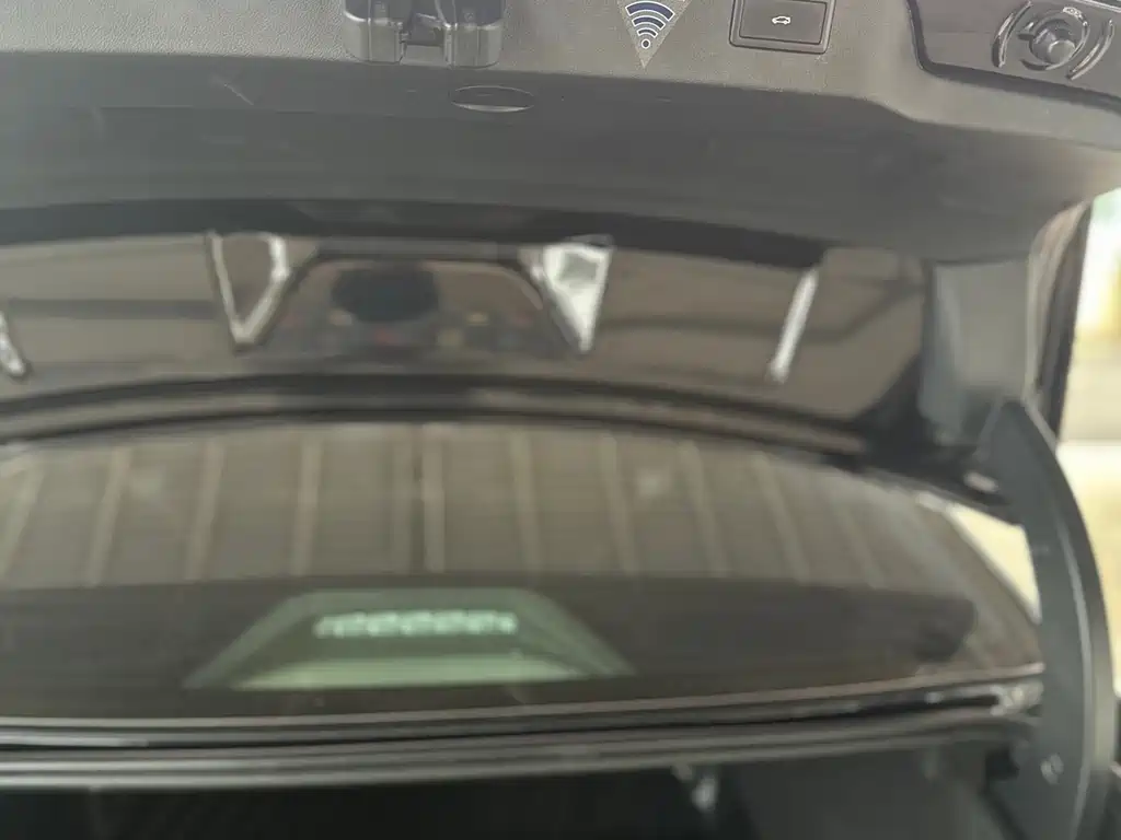 Passat 2021 330TSI Deluxe Edition купить на сайте DeffCars