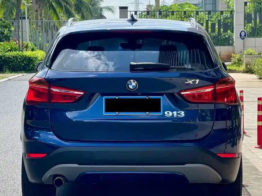 BMW X1 2018 sDrive18Li Premium Edition купить на сайте DeffCars