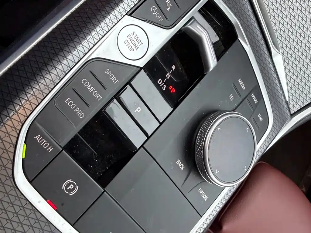 BMW 3 Series 2024 325i M Sports Night Package купить на сайте DeffCars