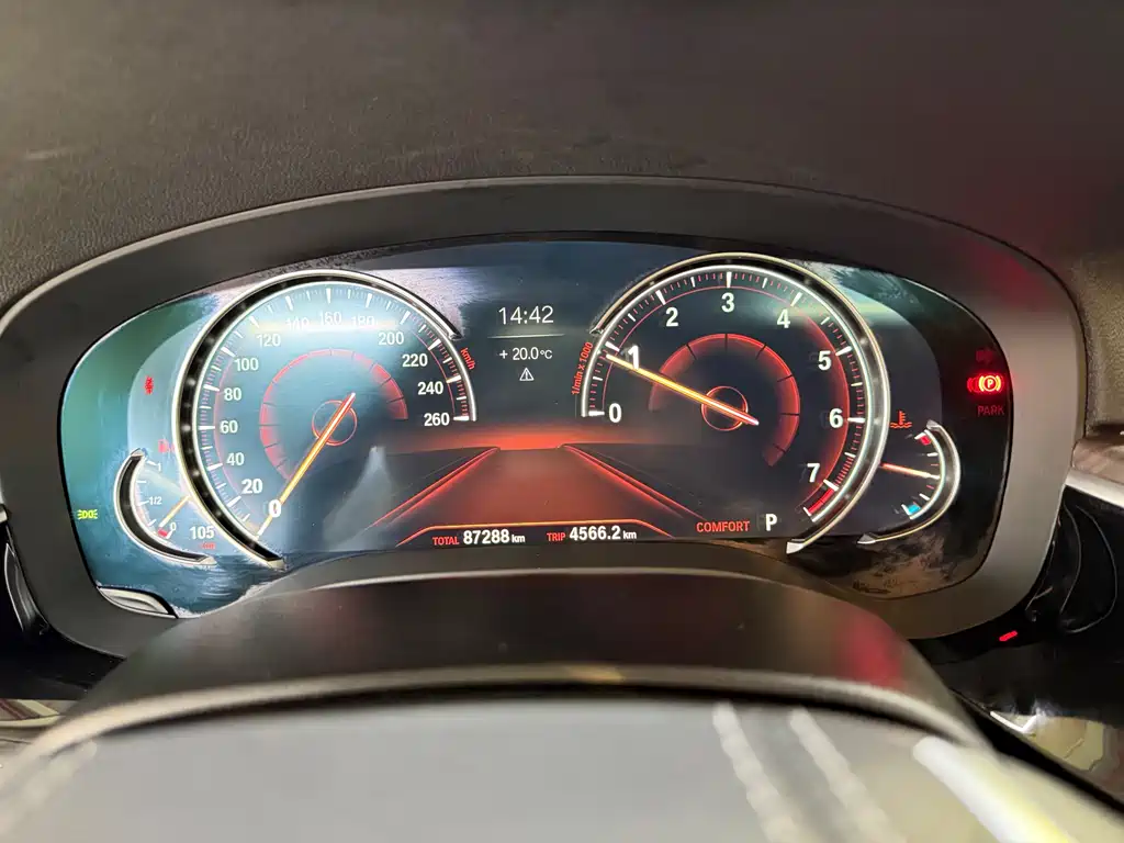 BMW 5 Series 2018 530Li Leading Luxury Package купить на сайте DeffCars
