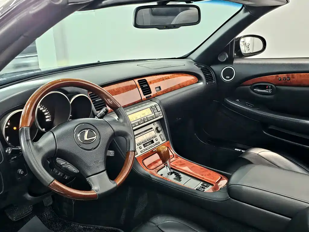 Lexus SC 2005 Model 430 купить на сайте DeffCars
