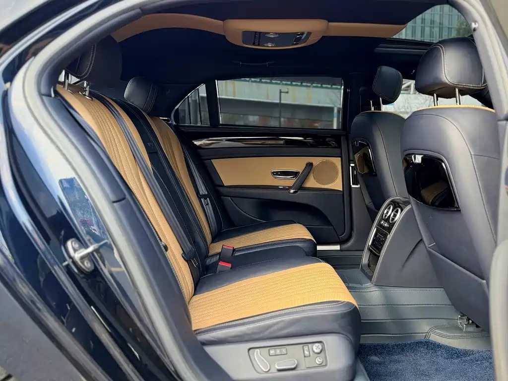 Flying Spur 2017 4.0T V8 S Standard Edition купить на сайте DeffCars