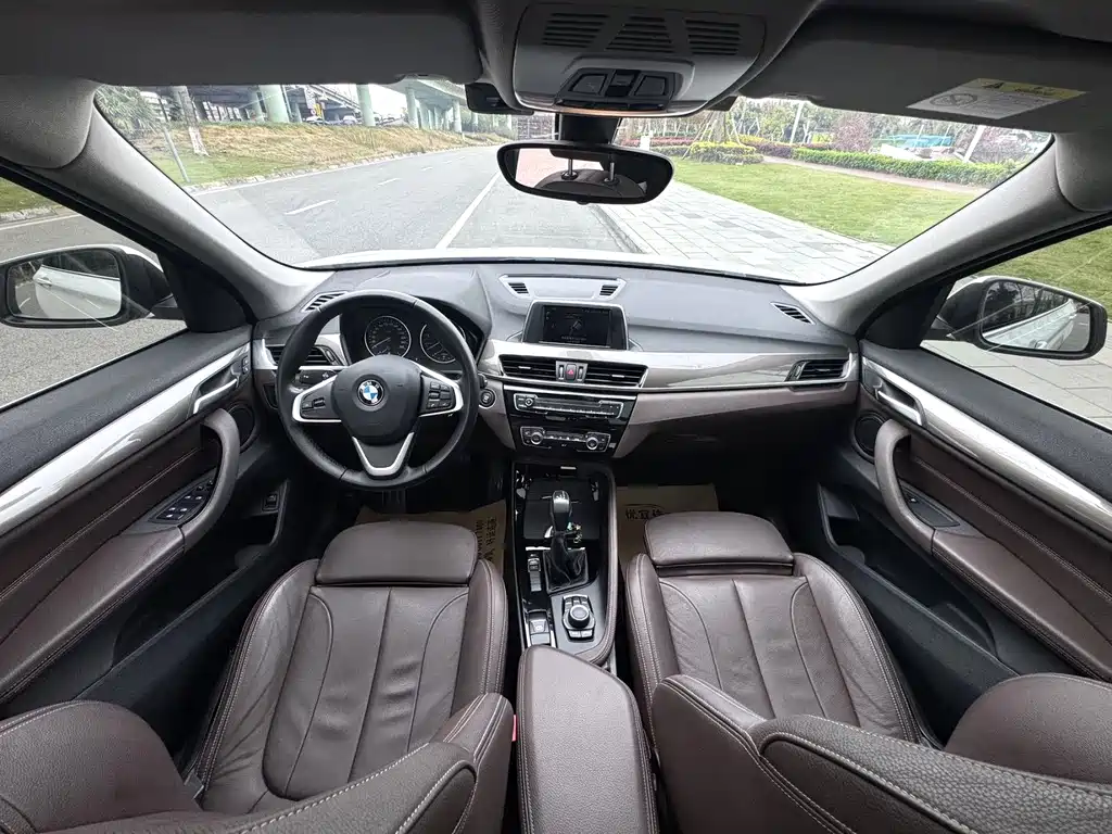 BMW X1 2018 sDrive18Li Exclusive Model купить на сайте DeffCars