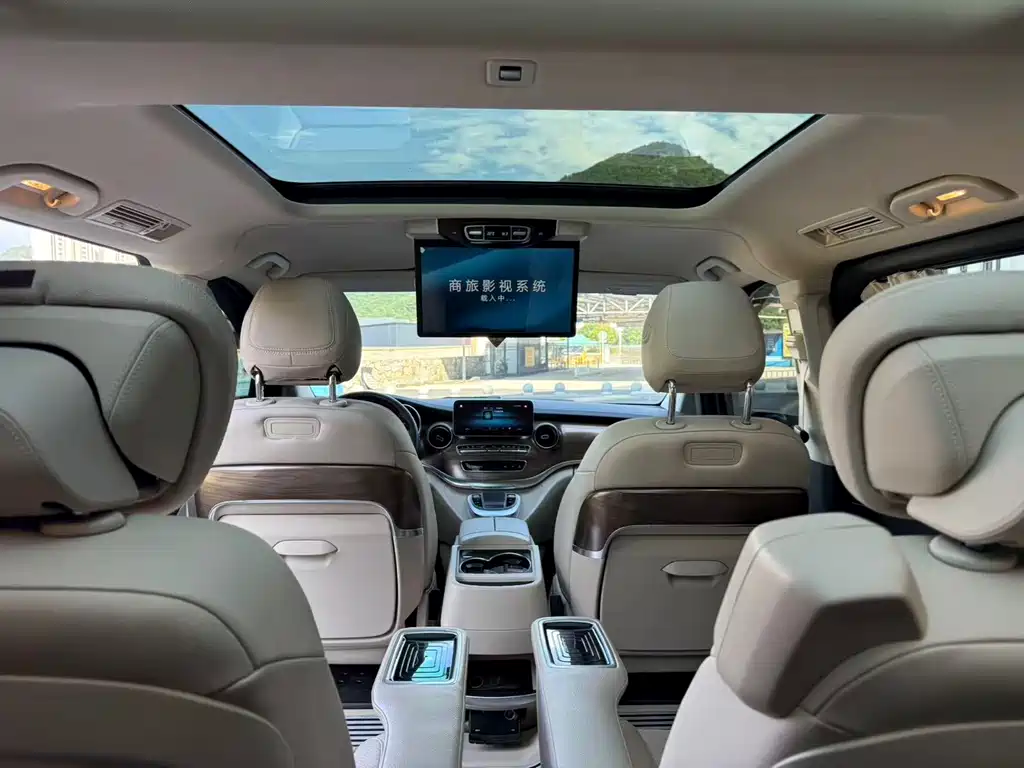 Mercedes-Benz V-Class 2022 V 260 Premium Edition купить на сайте DeffCars