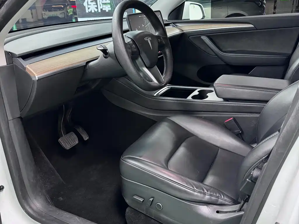 Model Y 2021 long-range all-wheel drive version купить на сайте DeffCars