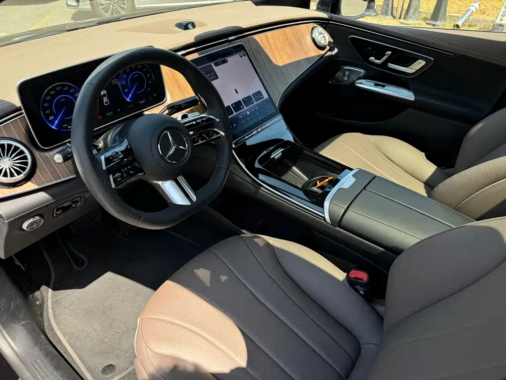 Mercedes-Benz EQE 2025 500 4MATIC Pioneer Edition купить на сайте DeffCars
