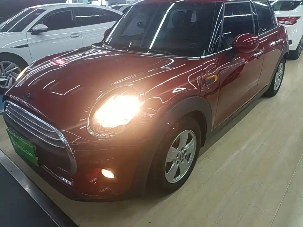 Mini 2016 1.2T one Five Door Edition купить на сайте DeffCars
