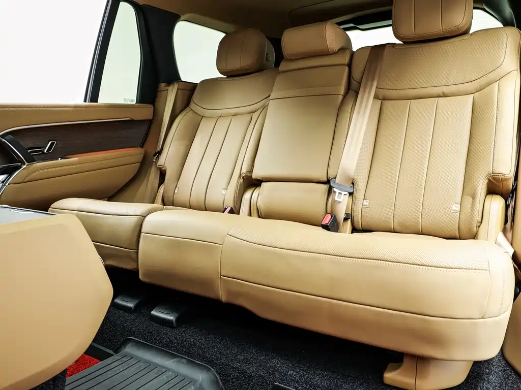 Range Rover 2025 3.0 L6 400PS Extended Edition купить на сайте DeffCars