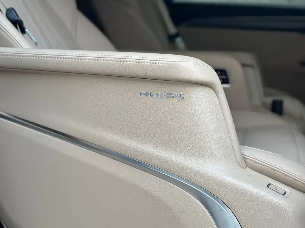 Buick GL8 New Energy 2025 Lu Shang Exclusive Edition купить на сайте DeffCars