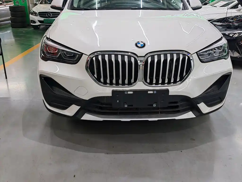 BMW X1 2021 sDrive25Li Leading Model купить на сайте DeffCars