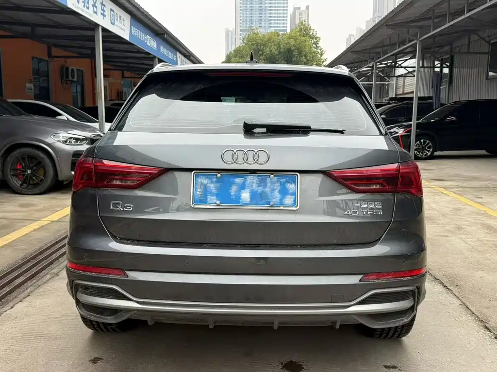 Audi Q3 2023 40 TFSI Fashionable and Dynamic купить на сайте DeffCars