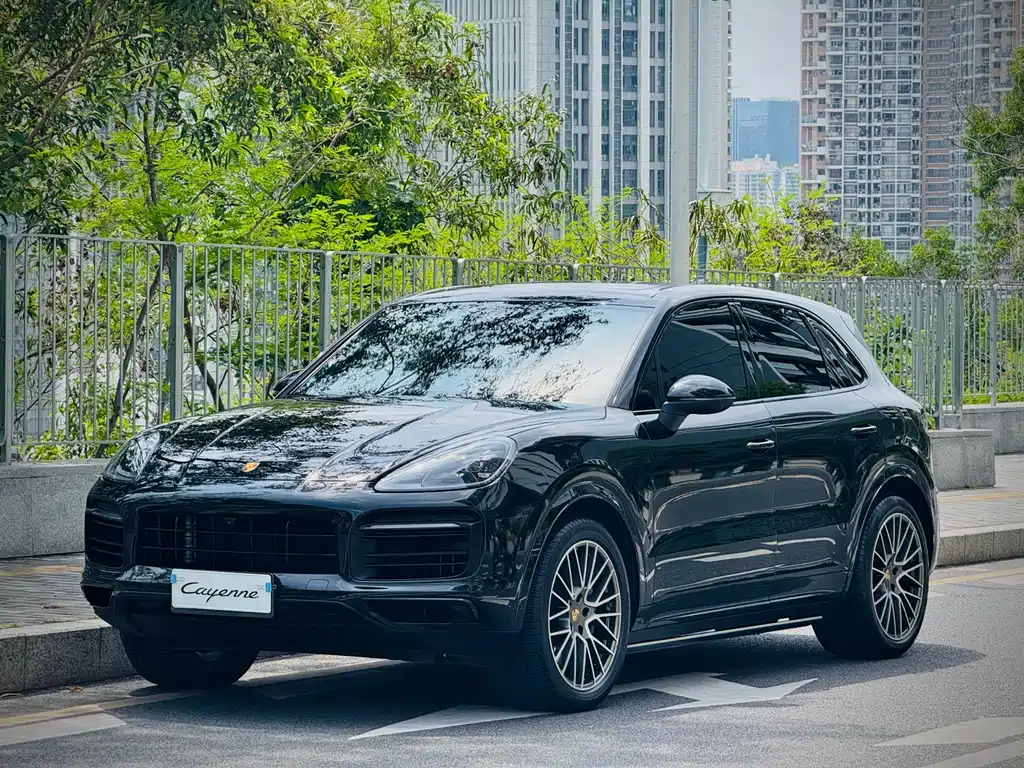 Cayenne 2023 Cayenne S 2.9T Platinum Edition купить на сайте DeffCars