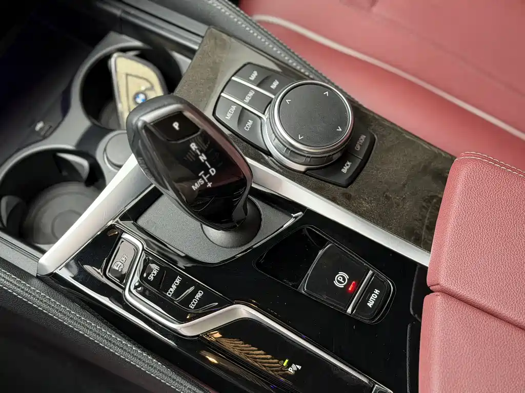 BMW 5 Series 2022 facelift 525Li M Sports Package купить на сайте DeffCars
