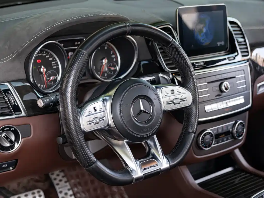 Mercedes-Benz GLS 2018 facelift GLS 400 4MATIC luxury model купить на сайте DeffCars