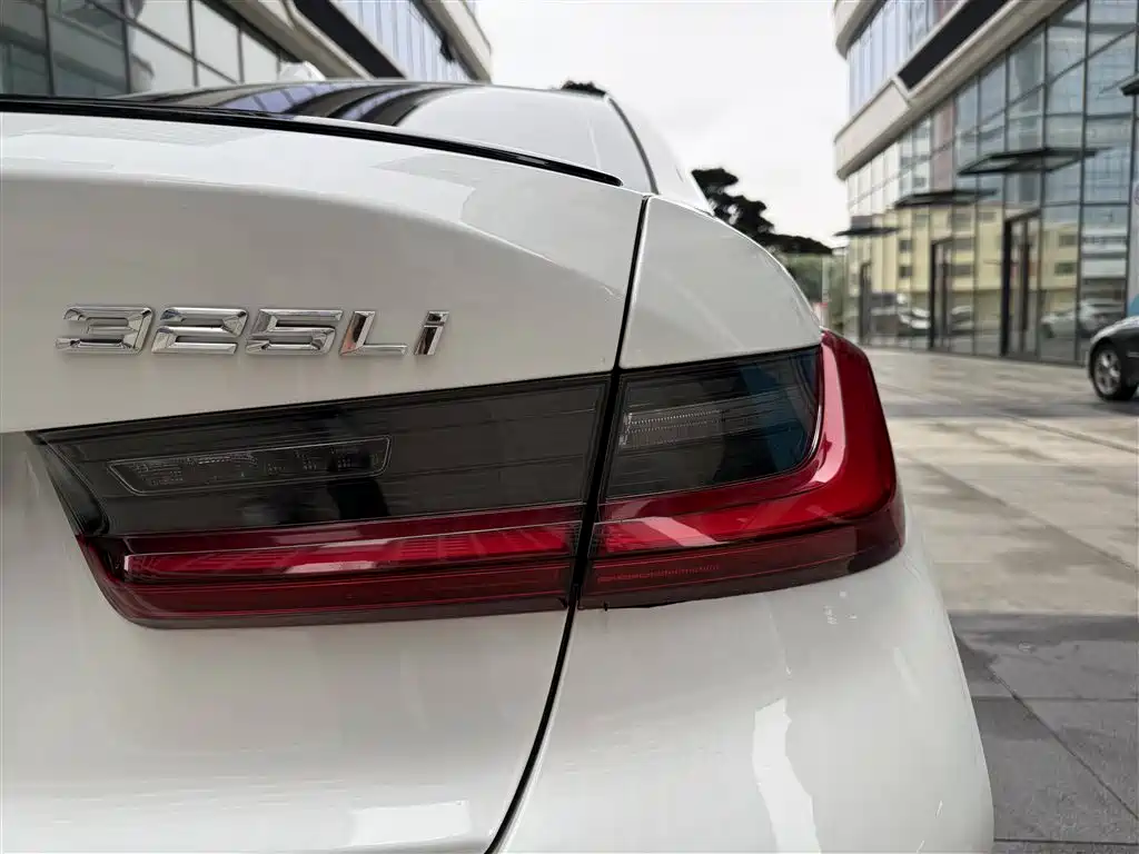 BMW 3 Series 2023 325Li M Sports Night Package купить на сайте DeffCars