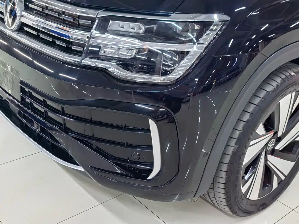 Touron 2024 Touron X 380TSI four-wheel drive Dragon Edition купить на сайте DeffCars