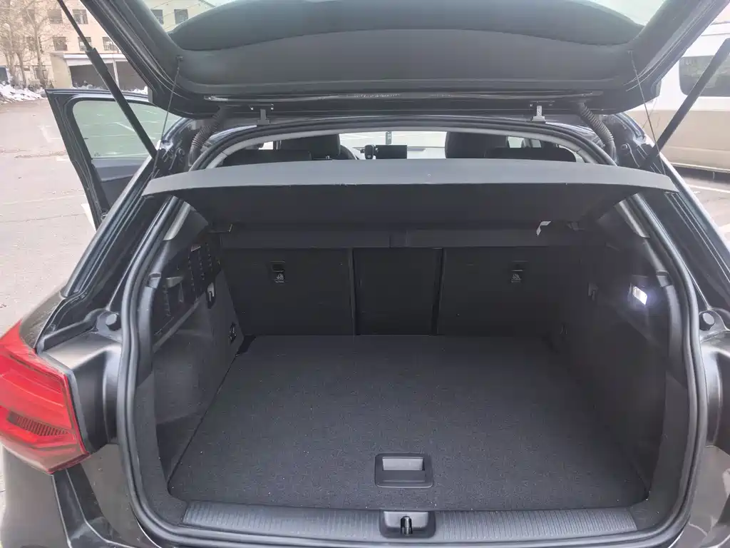 Audi Q2L 2021 35 TFSI fashionable and dynamic купить на сайте DeffCars