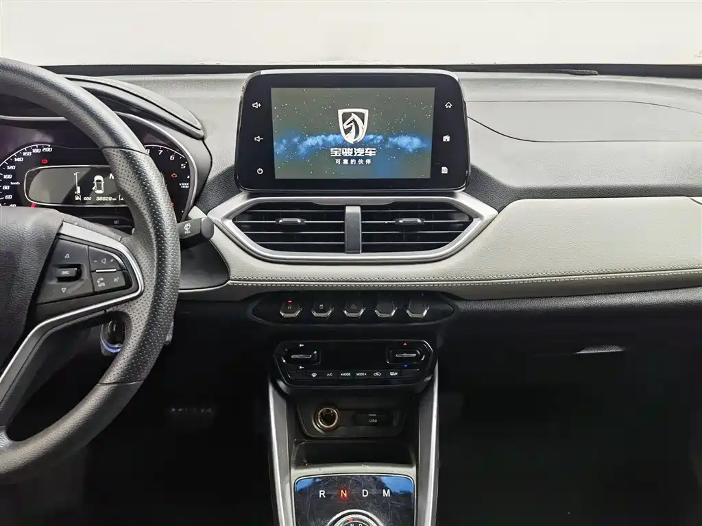 Baojun 510 2017 1.5L automatic fashion model купить на сайте DeffCars