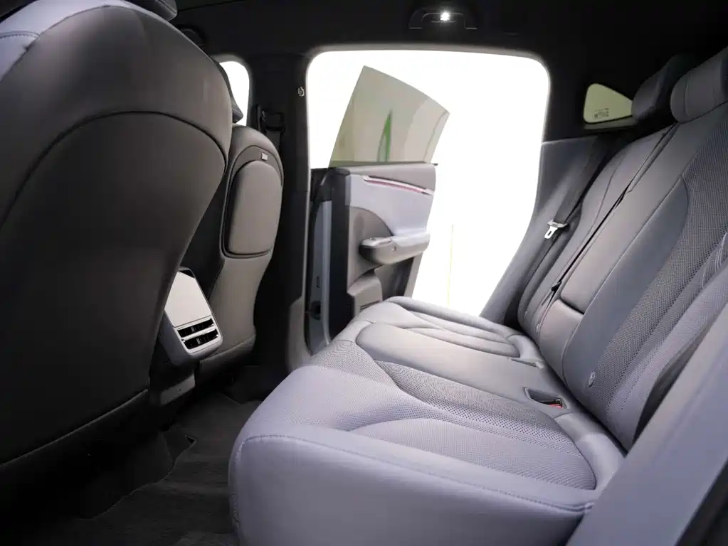 Xpeng G7 2025 Model 702 Super Long Battery Life Max купить на сайте DeffCars