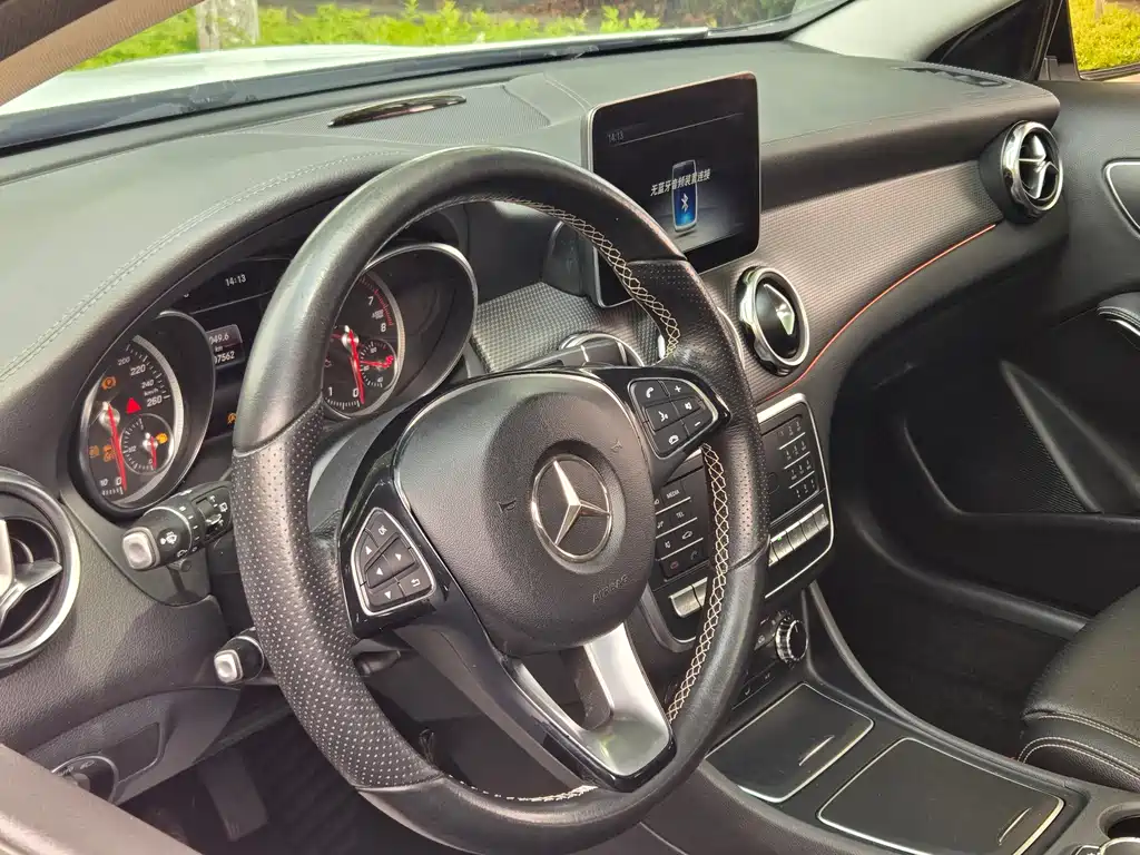 Mercedes-Benz GLA 2018 GLA 220 4MATIC sports model купить на сайте DeffCars