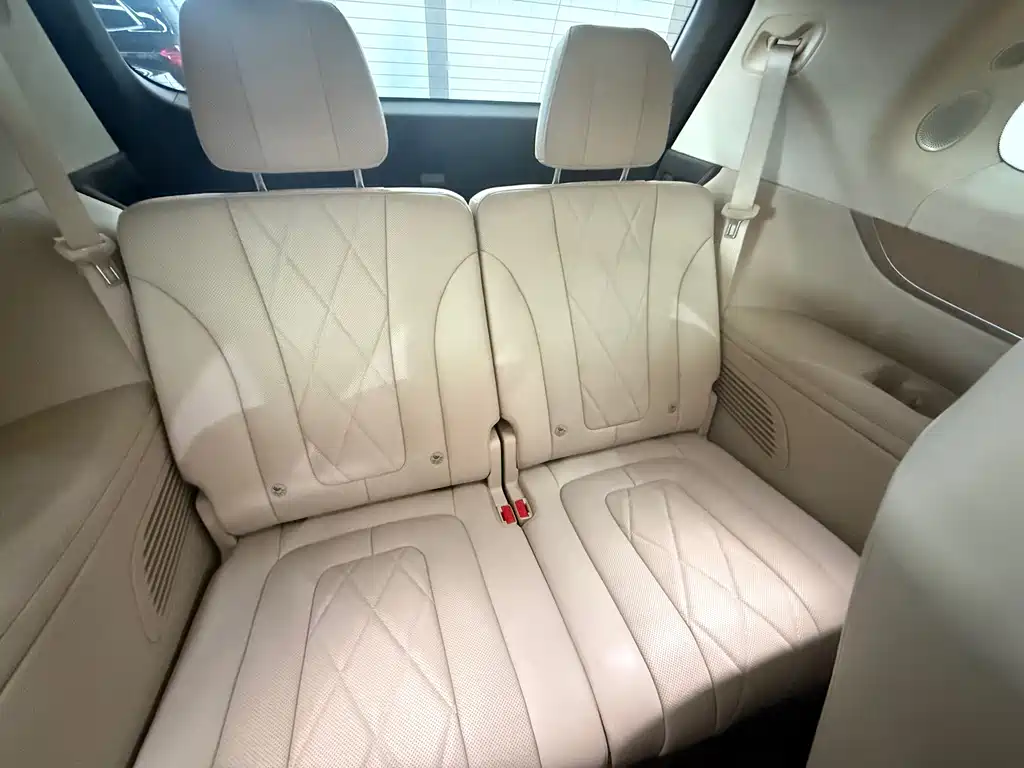 Wenjie M9 2024 extended range Ultra version 42kWh 6-seater version купить на сайте DeffCars