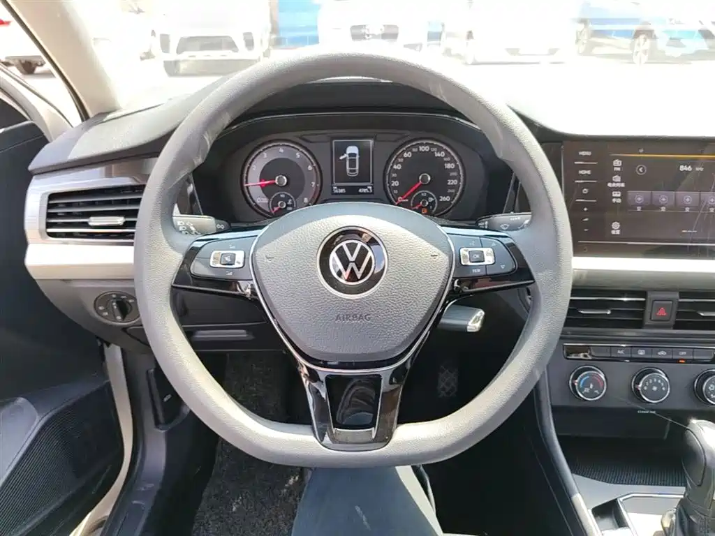 Lavida 2021 1.5L automatic comfort version купить на сайте DeffCars
