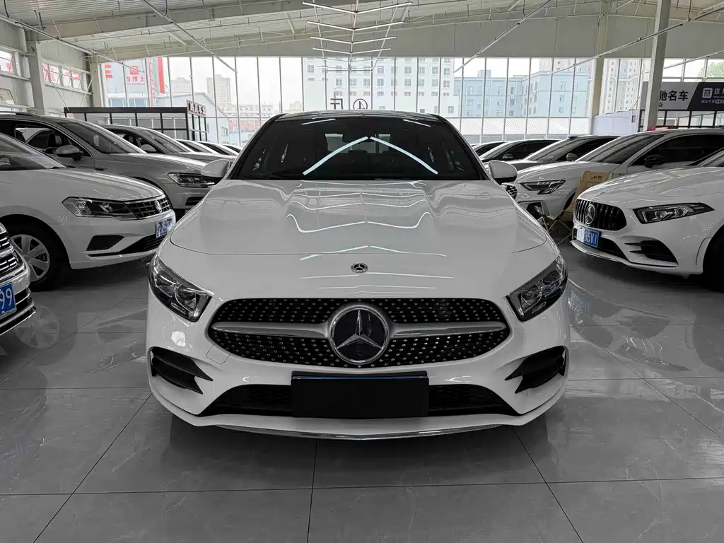 Mercedes-Benz A-Class 2022 A 180 L Sports Sedan купить на сайте DeffCars